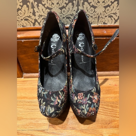 Jeffrey Cambell tapestry Nightwalk platform heels - Picture 4 of 6